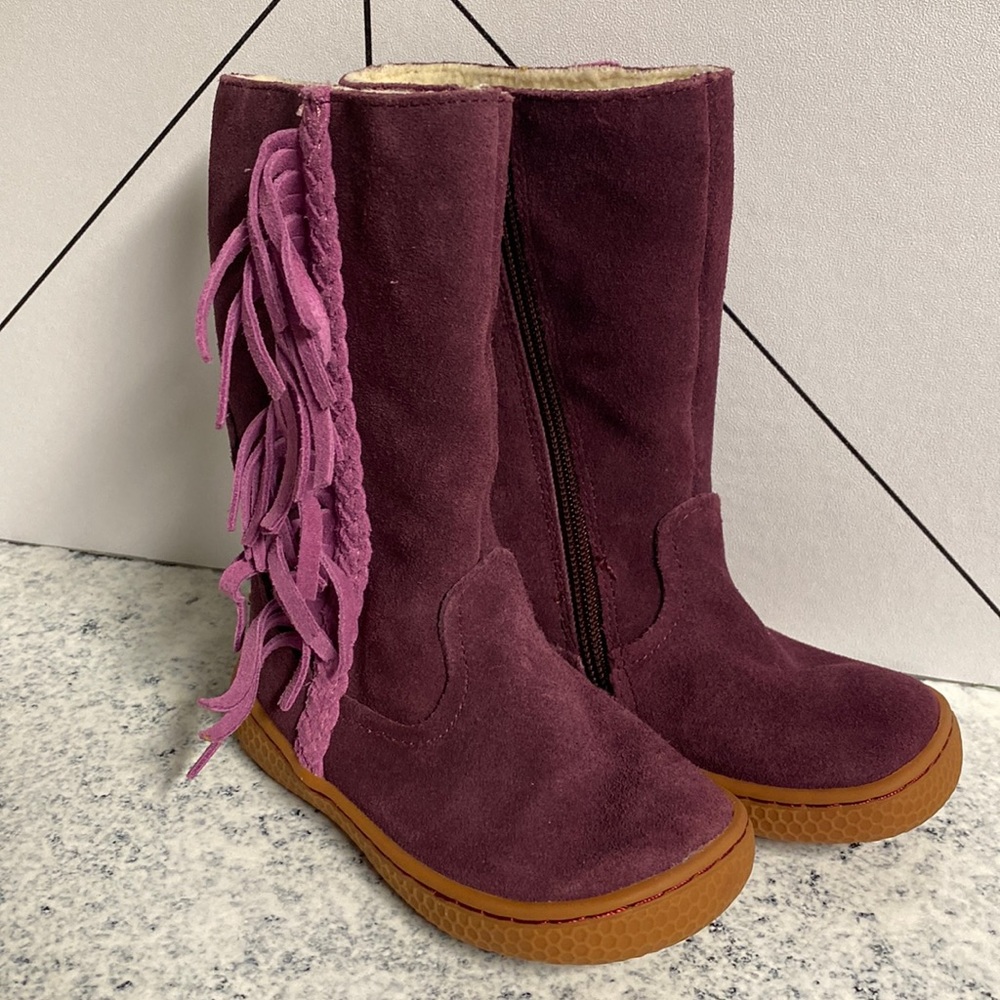 LIKE NEW LIVIE & LUCA Sonoma dark purple suede leather fringe boots SZ 6